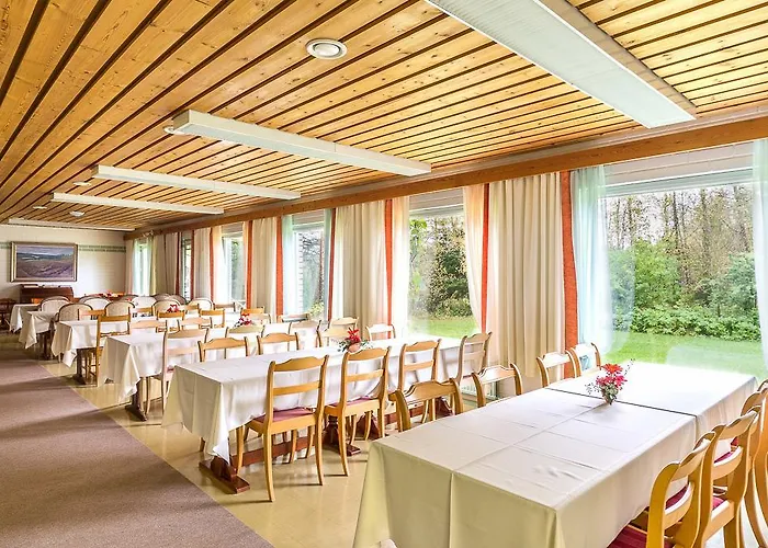 Bed & Breakfast Puttaan Kartano *